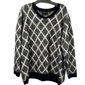 NWT Lane Bryant Black/White‎ Crew Neck Sweater in Size 26/28